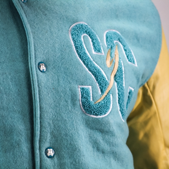 Luxury varsity jacket - Picture 3 of 4